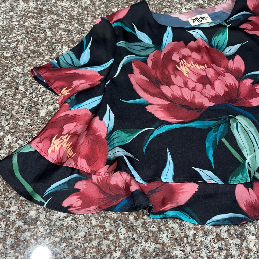 Show Me Your Mumu Shorts & Top Flower Hour Flowy Black Floral Print - Picture 5 of 6